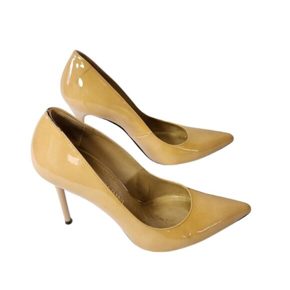 Stuart Weitzman  - Picture 3 of 16